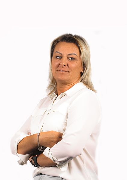 <strong> Ulyana Moskvyak</strong> <br>Responabile Acquisti 